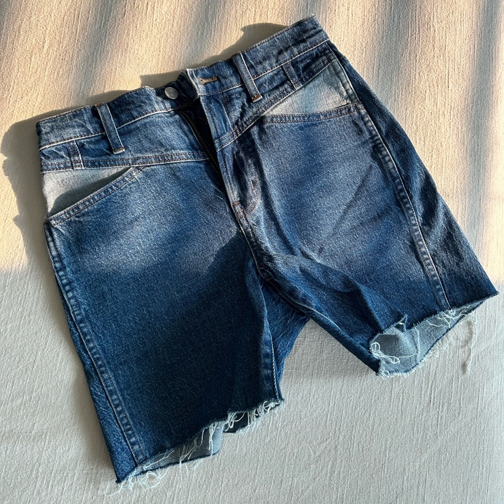 Madewell High-Rise Long Denim Shorts: Contrast Yoke Edition in Clarendale Wash